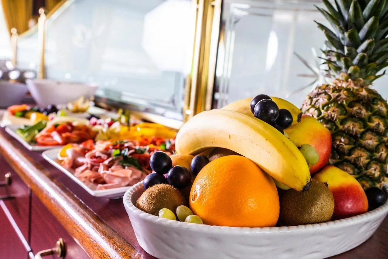 River Hotel Koenigstein Прага Ботель